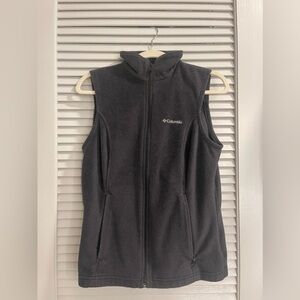 Columbia black fleece vest